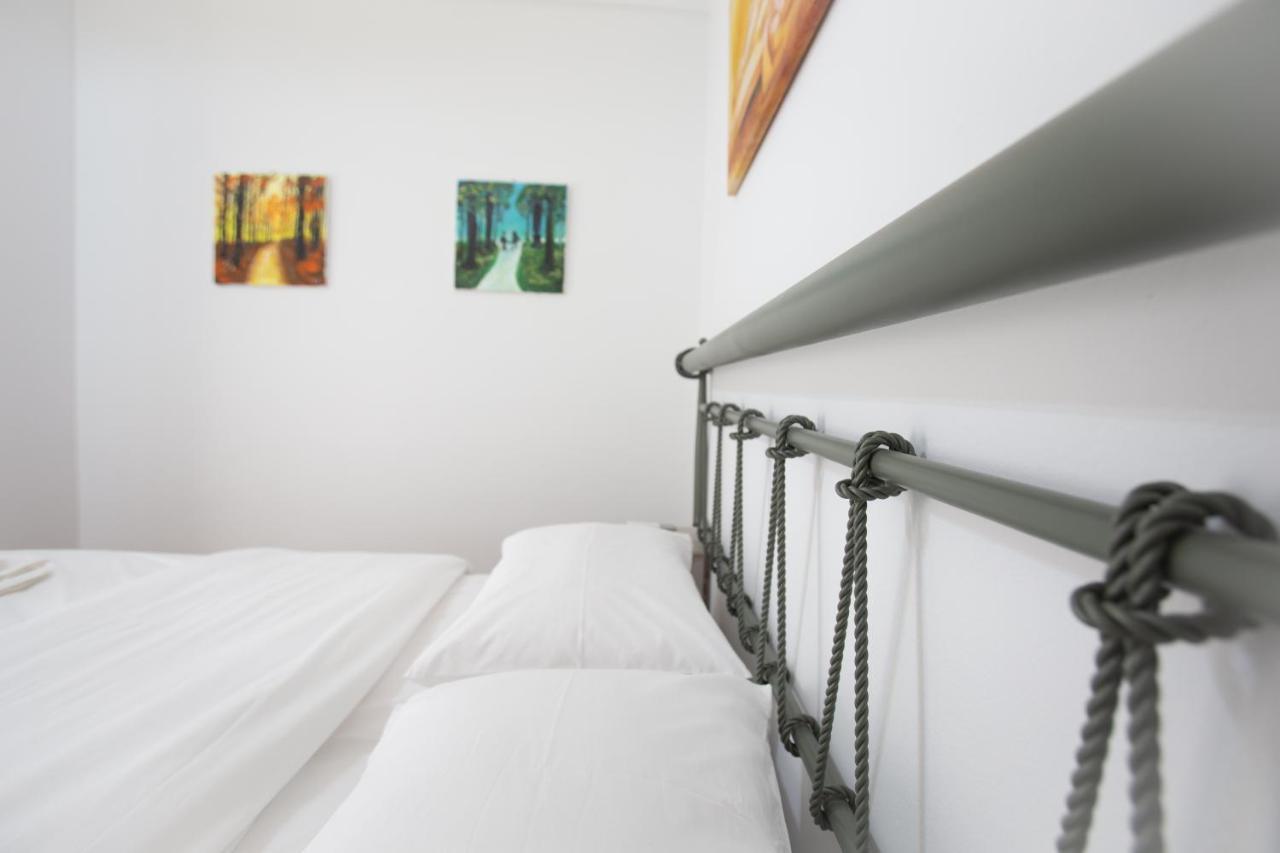 Beautiful And Comfortable Apartment At Marina Zeas พีเรียส ภายนอก รูปภาพ
